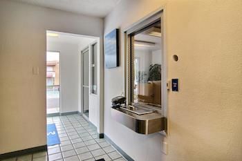 Hotel 6 Santa Fe